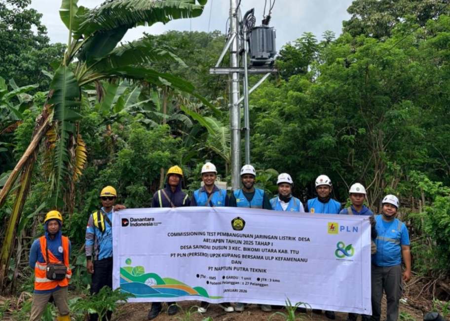 Penantian 81 Tahun, Warga Tiga Desa TTU Dapat Jaringan Listrik PLN