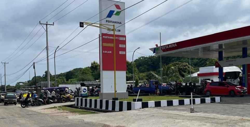 Terkendala Cuaca Buruk, Pertamina Prioritas Suplai BBM ke Rote dan Sabu