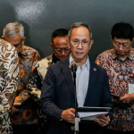 Respons Moral IHSG Anjlok, Pimpinan OJK Mengundurkan Diri