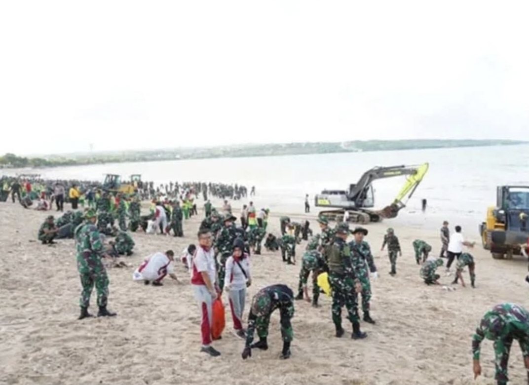 TNI AD Nyatakan “Perang” Terhadap Sampah Pasca Prabowo Tegur Gubernur Bali