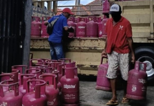 Kelangkaan LPG di Kupang Teratasi, Pertamina Suplai Tabung 5,5—50kg
