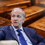 Ray Dalio Sebut Berinvestasi Emas Tahan Berbagai Krisis