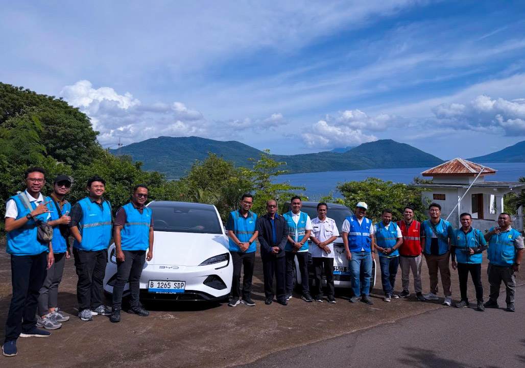 Ramadan 2026, PLN Helat Tur Kendaraan Listrik di Pulau Flores