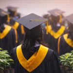 Era Hijau Tradisi Wisuda di Indonesia, Karangan Bunga Diganti Bibit Pohon