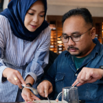 Dilepas KPK Jadi Tahanan Rumah, Yaqut Lebaran Bersama Keluarga